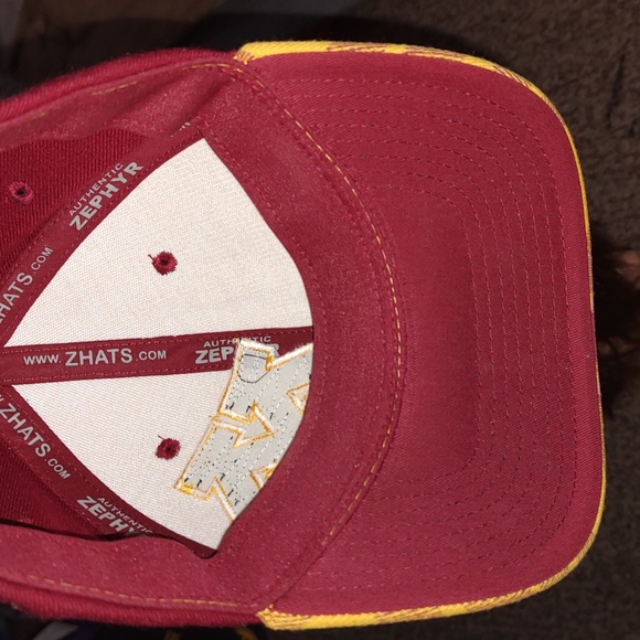 Vintage Zephyr University of Minnesota Maroon Yellow Fitted Baseball Cap Hat - Picture 11 of 14